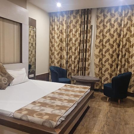 The Aura Grand Hotel & Banquet - A Unit Of Sitara Kollection Hotels Rohtak Exterior photo